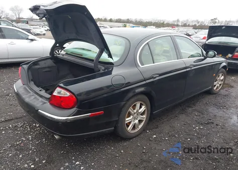 2003 Jaguar S-Type 3.0L V6 from USA, damaged, VIN SAJEA01T63FM75165